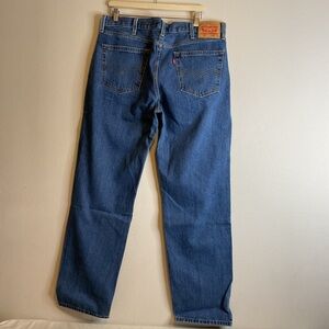 Levi's 550 Relaxed Fit Medium Wash Men's Blue Jeans‎ Size 38x34
